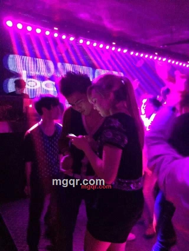 时寒冰的第1张照片