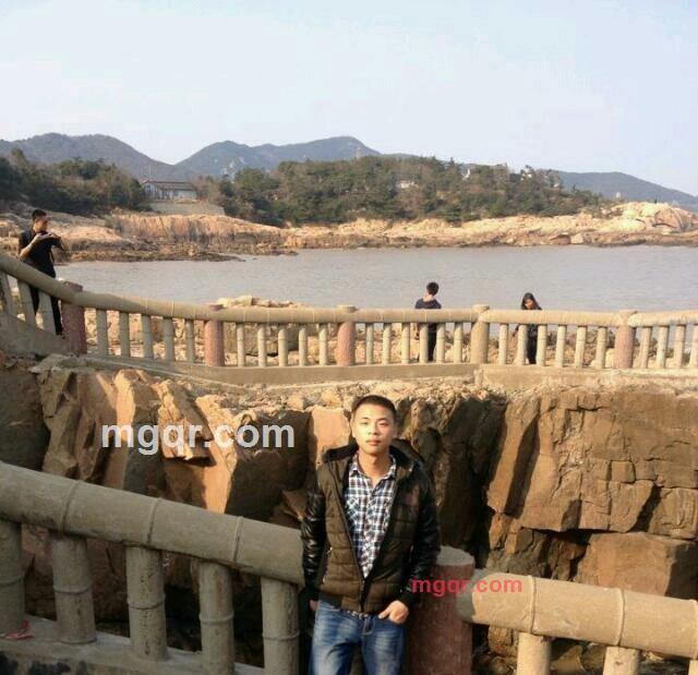 ??强的男孩的第1张照片