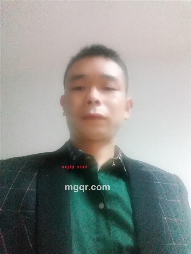 寂寞男人的第1张照片