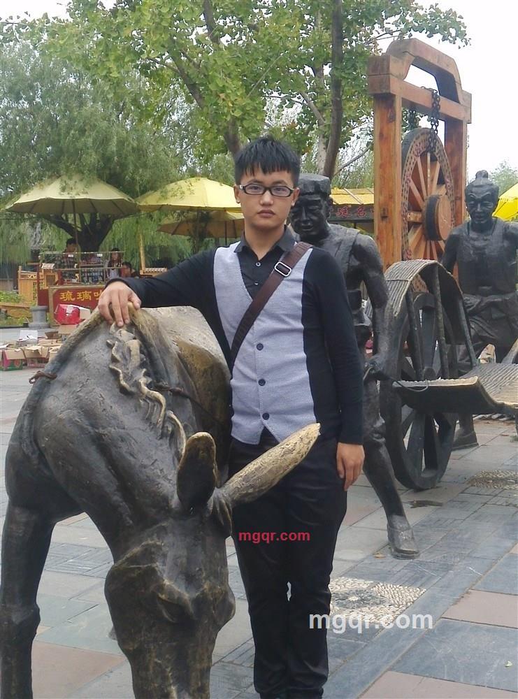 默默沉默的第1张照片