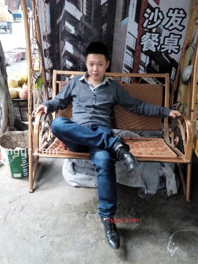 欲望蛊惑我心的第1张照片