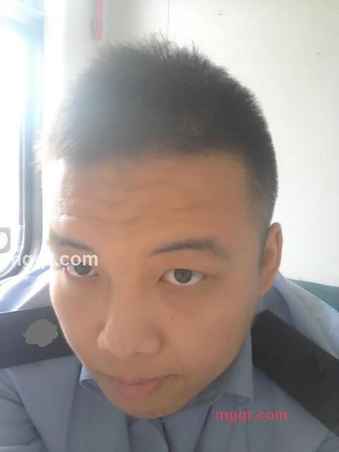 丶黑色的第1张照片