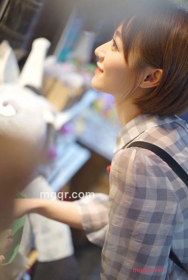 白昼美人的第1张照片