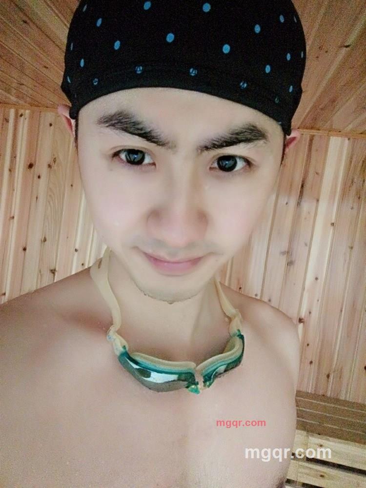 Saint、的第3张照片