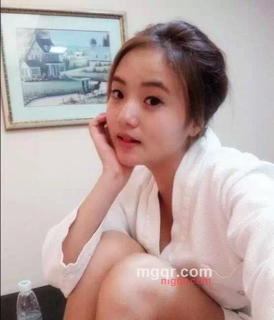 玫瑰再美终究是花的第1张照片