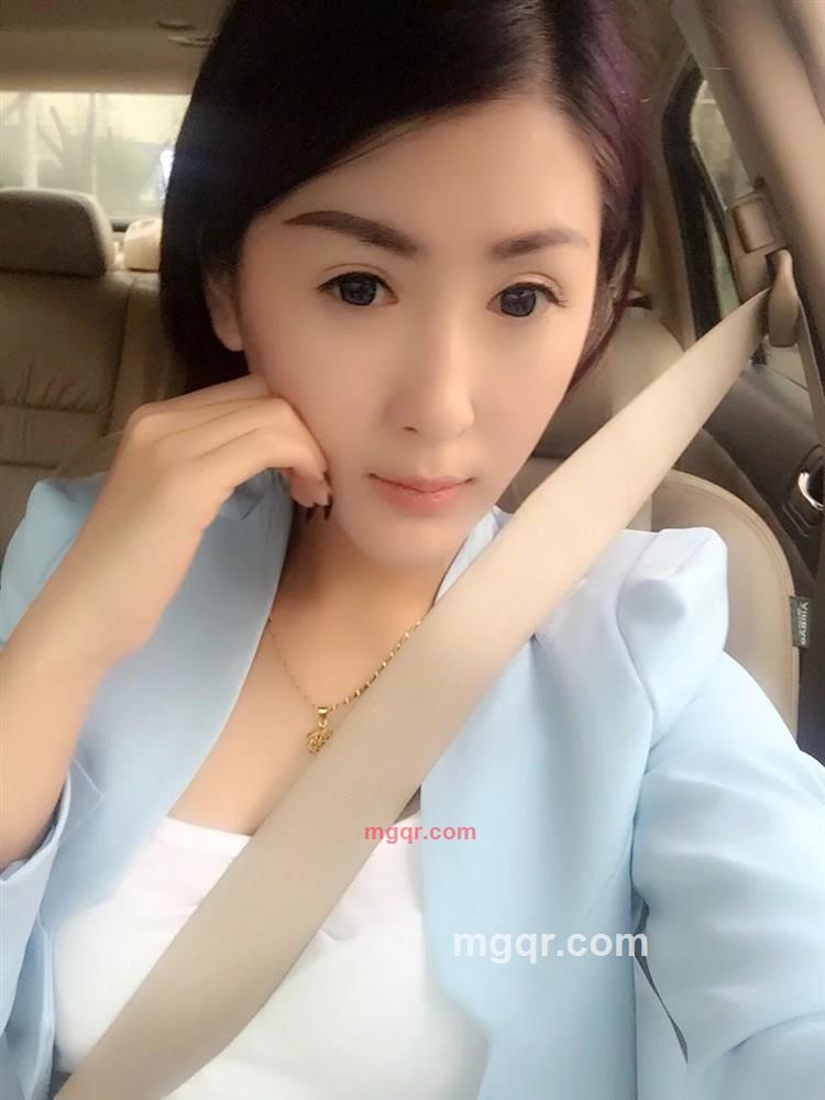 爱要比烟花寂寞的第2张照片