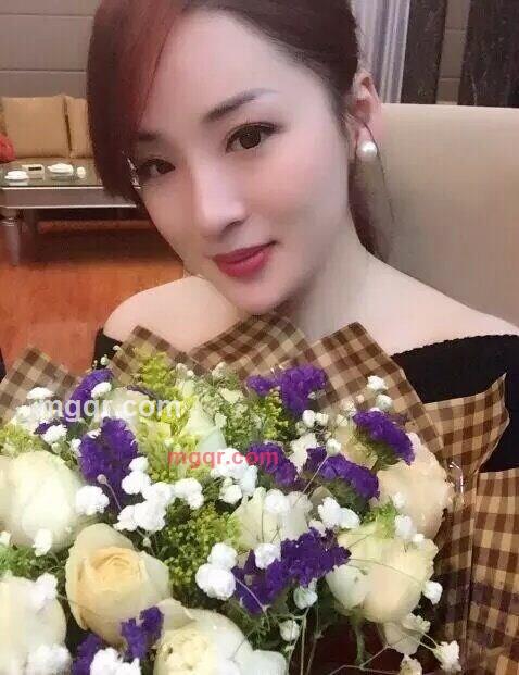 淡雅 百合的第7张照片