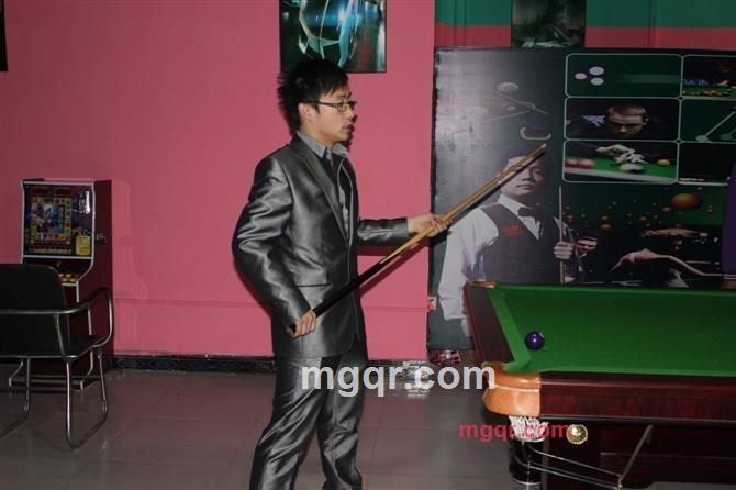 做一个幸福的狗的第1张照片