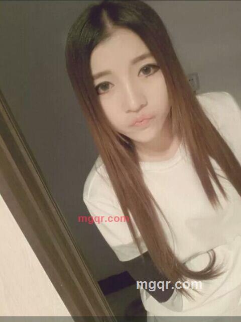 单纯妩媚的第9张照片