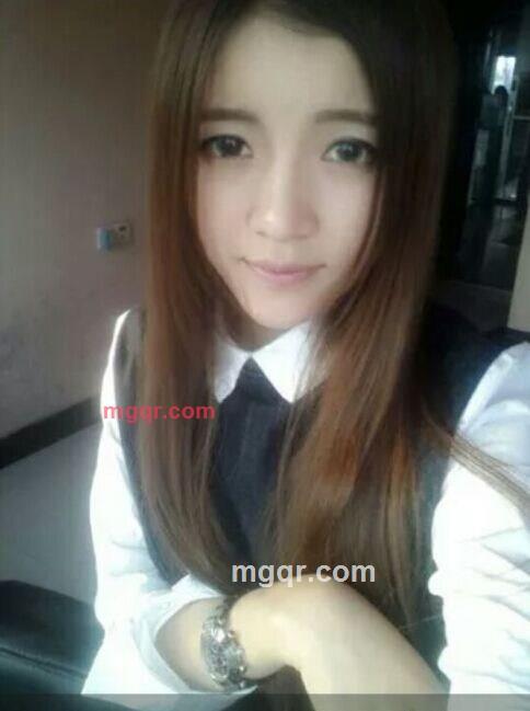 单纯妩媚的第6张照片