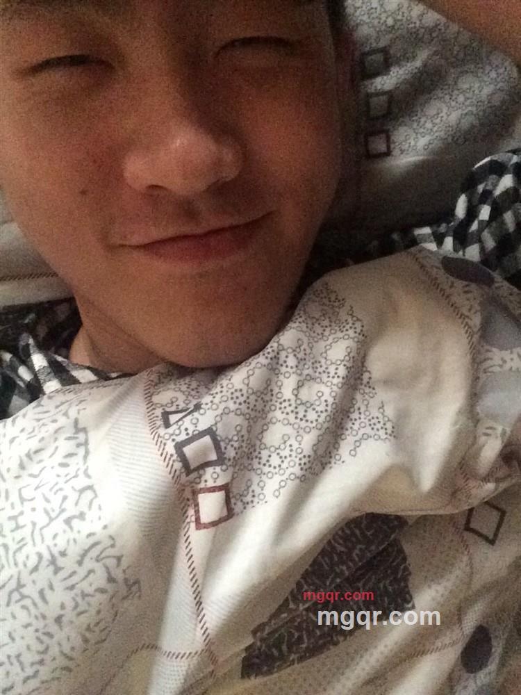 嗯不存在的情侣的第2张照片