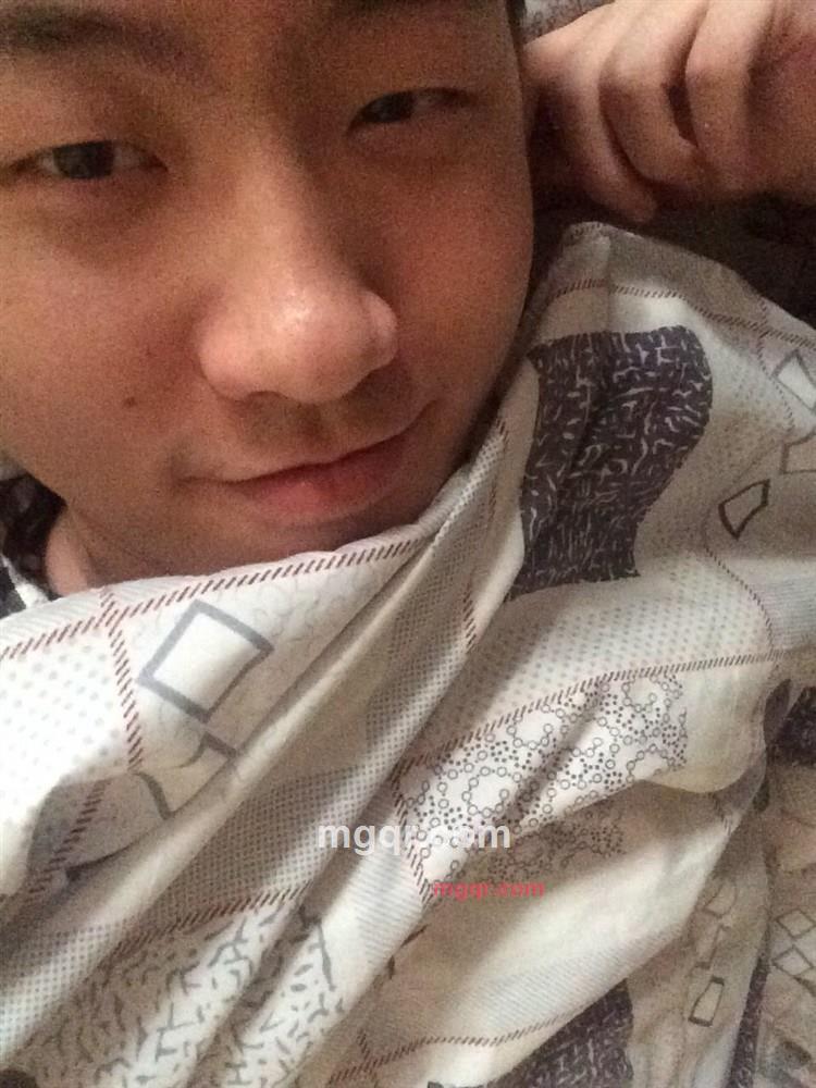 嗯不存在的情侣的第1张照片