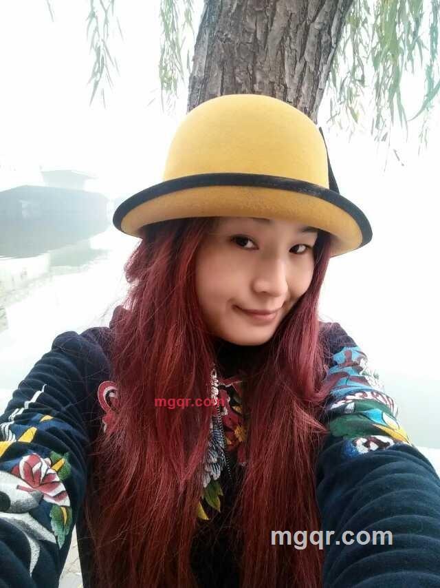 七彩的云朵一片的第1张照片