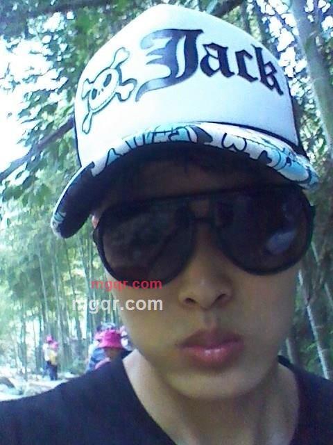 雨夜涩恋的第2张照片