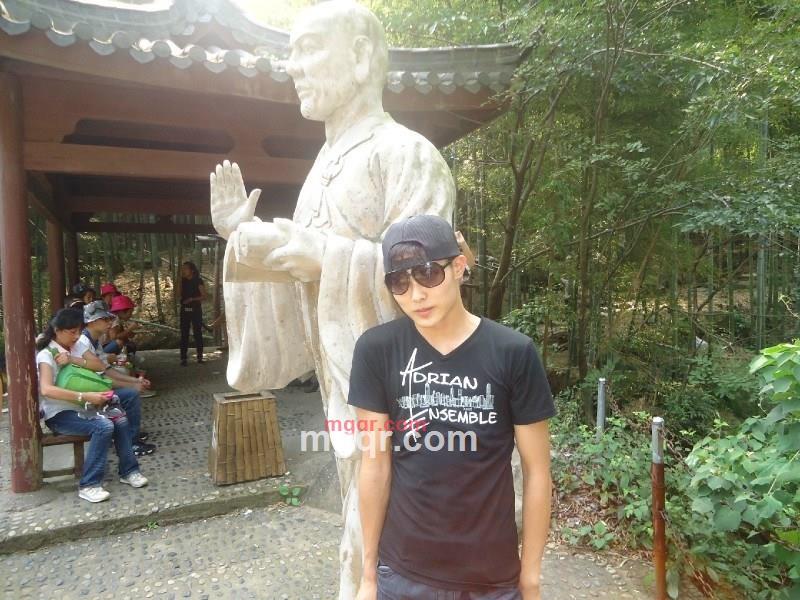 雨夜涩恋的第1张照片