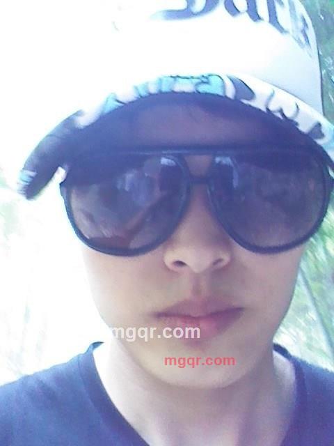 雨夜涩恋的第3张照片