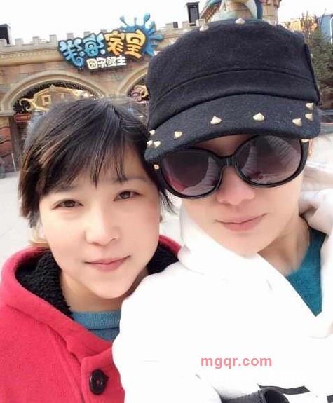 夜雨玫瑰的第1张照片