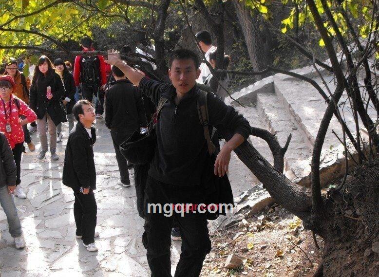 孤独、男的第1张照片