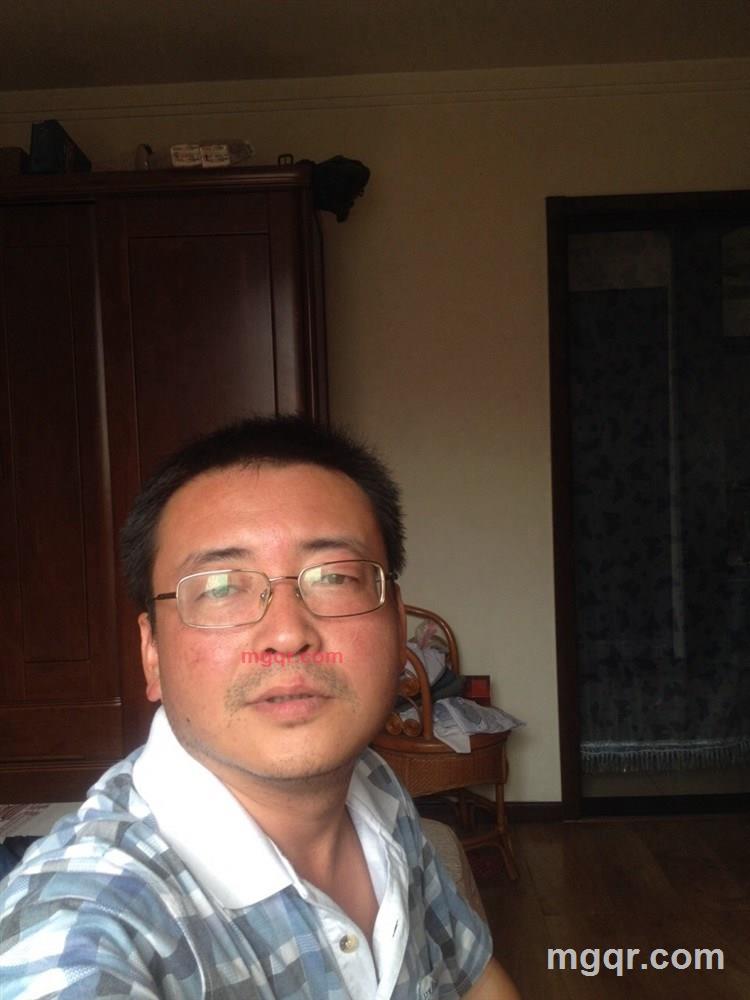 龙隆的第1张照片