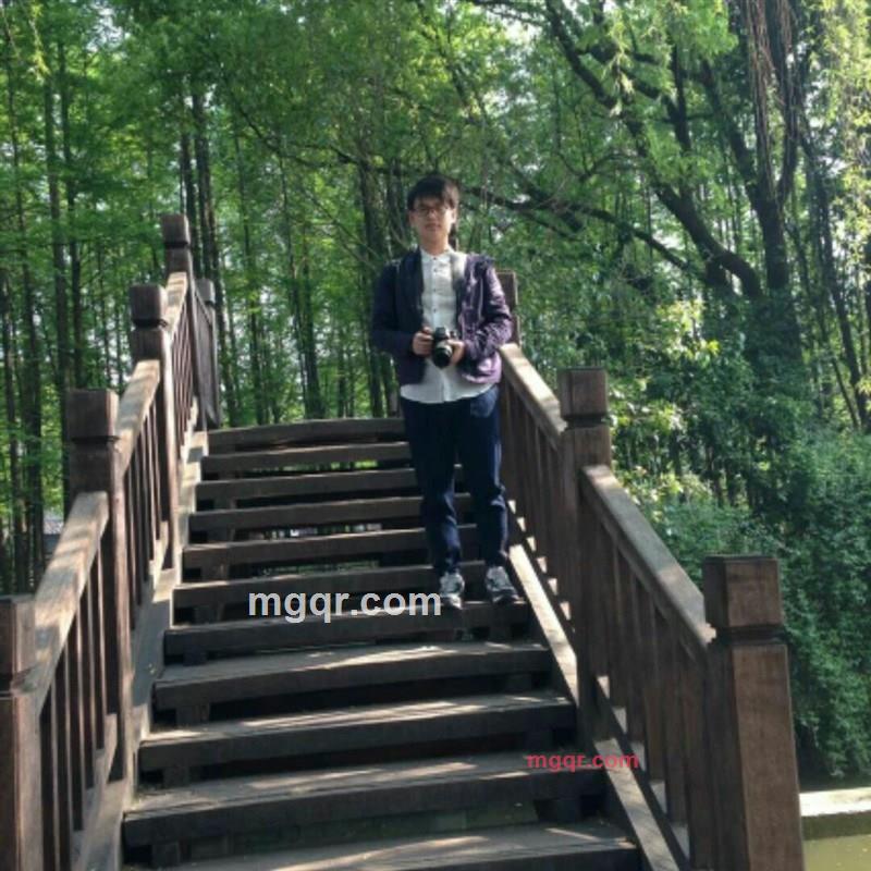 爱不晚的第1张照片