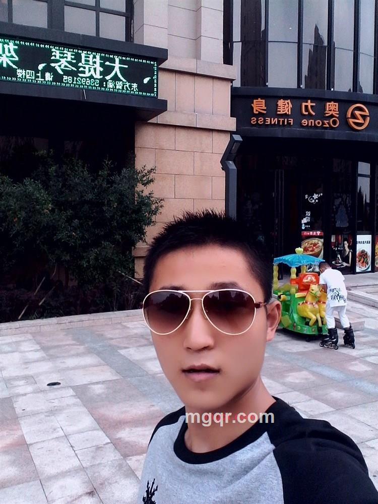 摆在这里的第2张照片