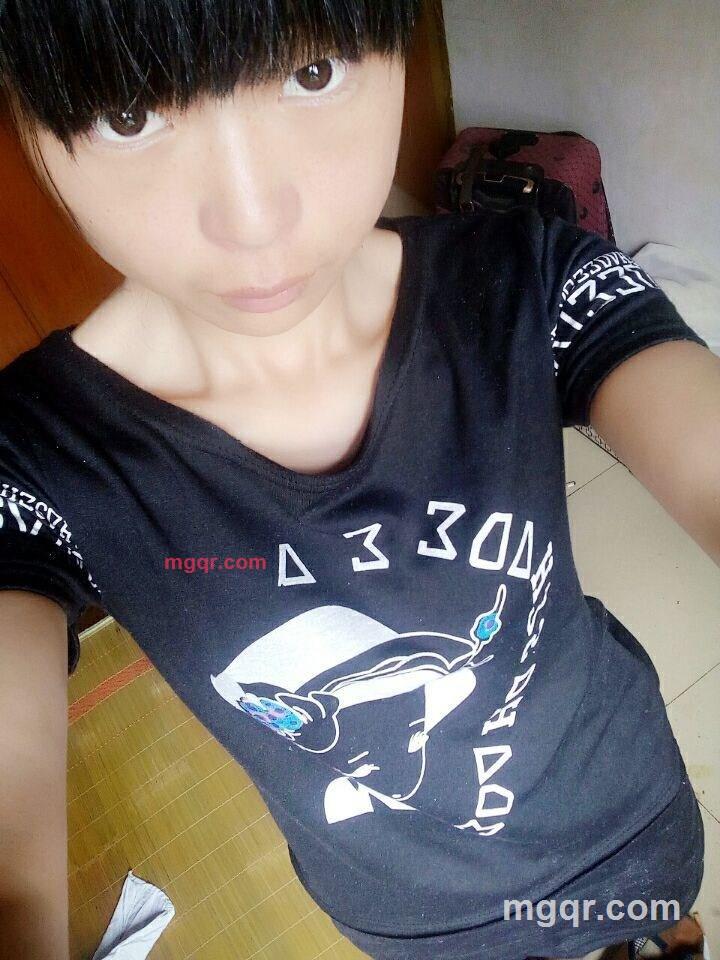 黑猫瞳的第1张照片