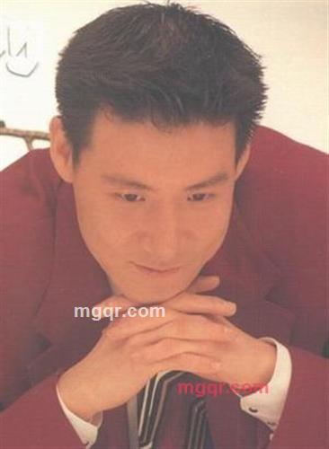 安静美男子文的第1张照片