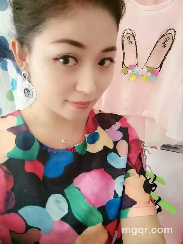 香水伊人的第2张照片