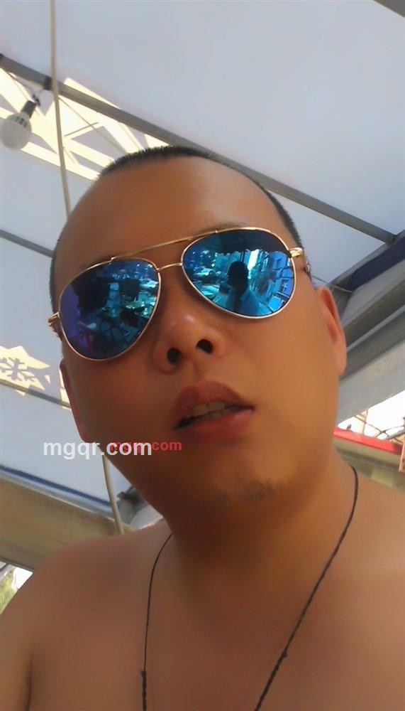 气质痞子的第1张照片