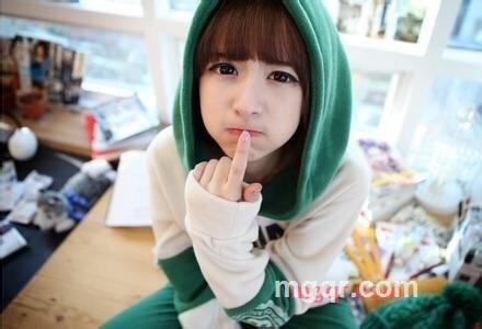 安静的看你说爱她的第3张照片