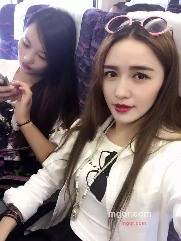 只为等丿你的第1张照片