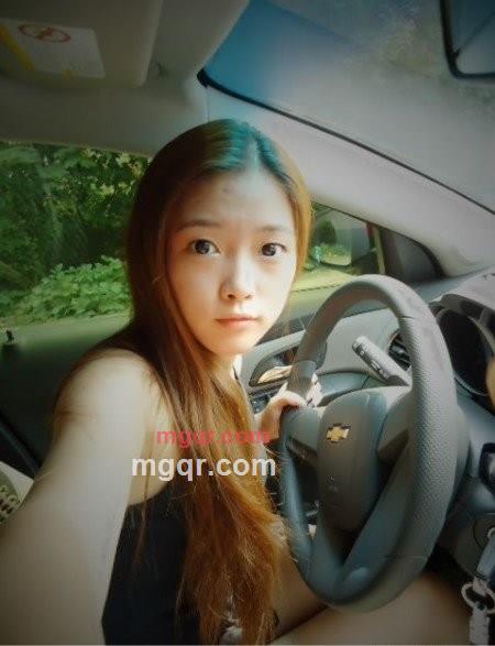 麻木的笑着哭的第3张照片