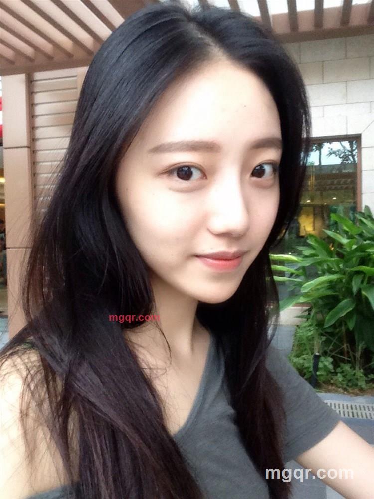 手捧初梦的第3张照片