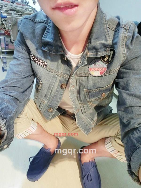 黑夜需要你我的第2张照片