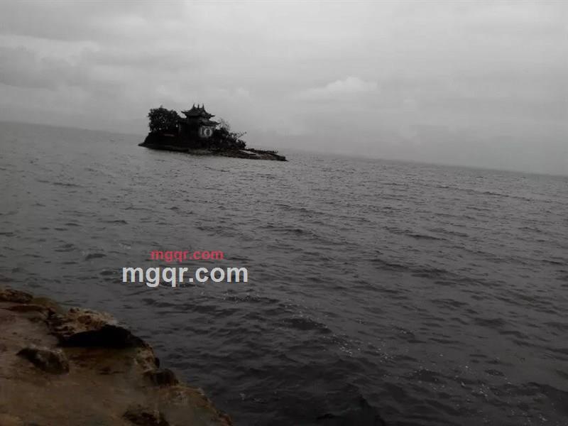 步下红尘的第2张照片