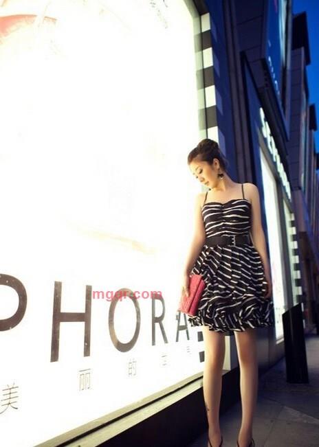 小女子多娇的第1张照片