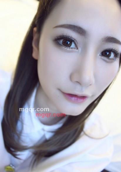 热情小女人的第3张照片