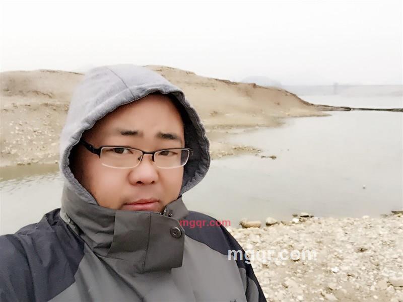 乱世浮夸的第1张照片