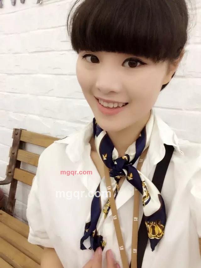 A lonely girl的第2张照片