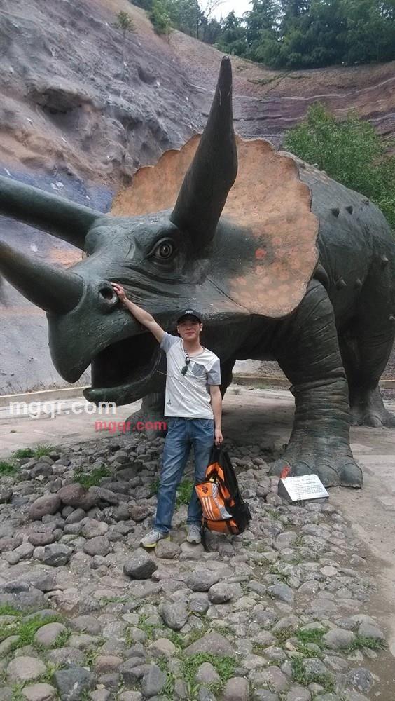 裤裆有条蛇的第2张照片