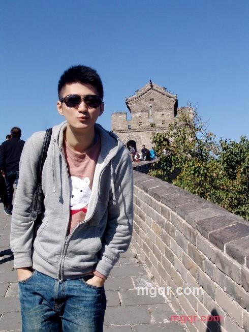 摸黑一吻的第1张照片