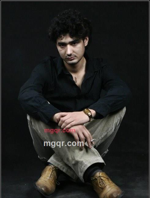 激情&男生的第1张照片