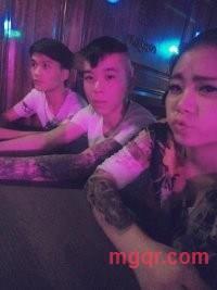 阳光掩饰了我的心痛的第1张照片