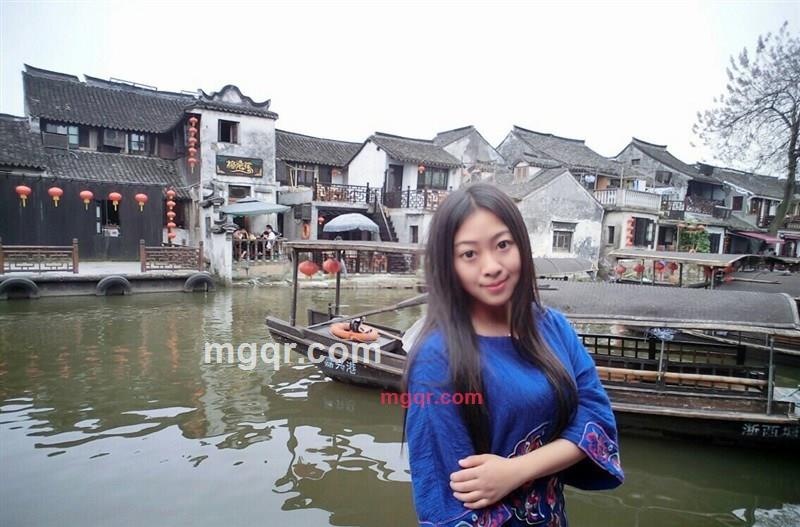 妩媚的妖精的第3张照片