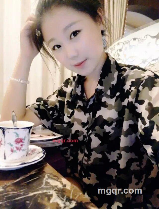 窥视的第2张照片