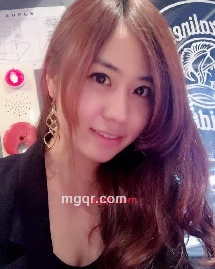 窈窕美女的第3张照片