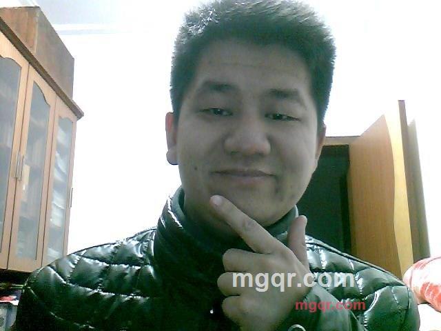 今晚等约的男孩的第1张照片