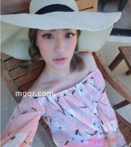 轻风飘落叶的第2张照片