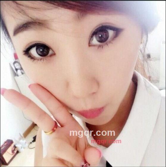 调皮的小短裙的第1张照片