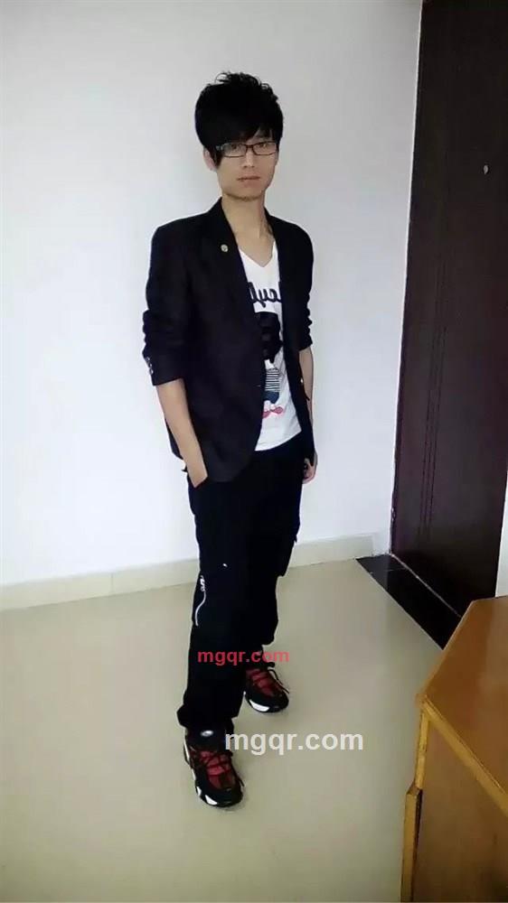  一抹红尘的第2张照片